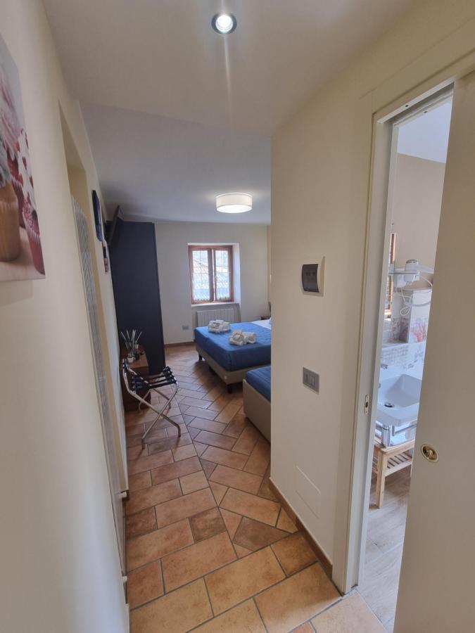 Lucyben Guesthouse Кашія Екстер'єр фото