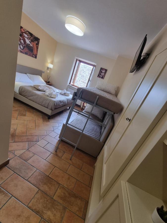 Lucyben Guesthouse Кашія Екстер'єр фото